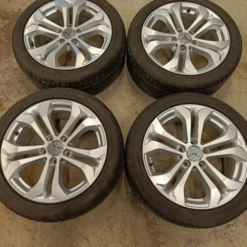 Mercedes-Benz rengassarja - Mercedes-Benz W203 C-sarja, kuva 1