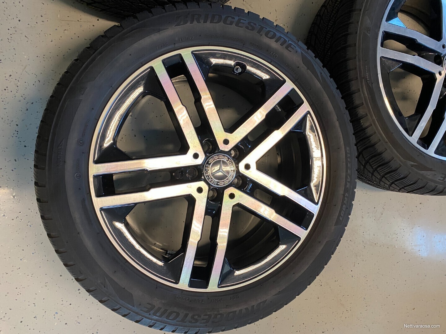 Mercedes-Benz rengassarja - Mercedes-Benz X247GLB H247 GLA, kuva 2