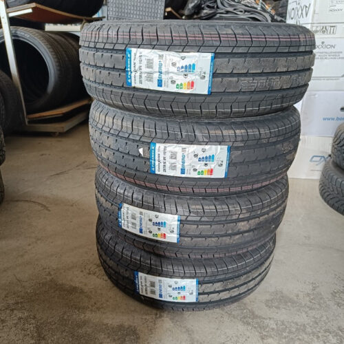 Renkaat - 225 70 R15 C 112 110, kuva 1
