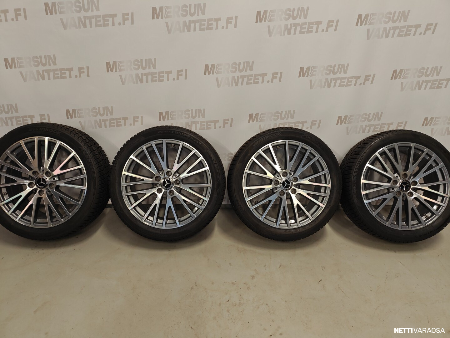 Mercedes-Benz rengassarja - Winter iCept Evo2 225 45x18 , kuva 1