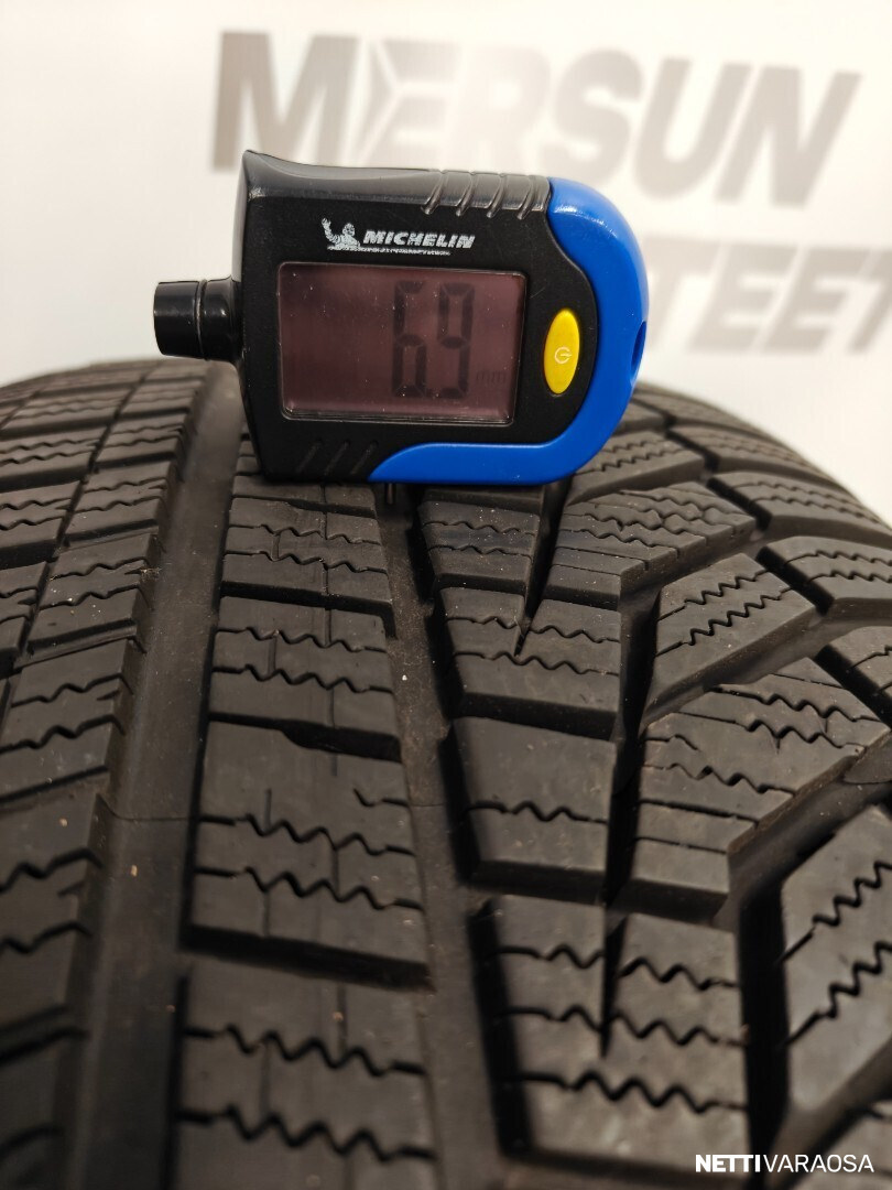 Mercedes-Benz rengassarja - Winter iCept Evo2 225 45x18 , kuva 6