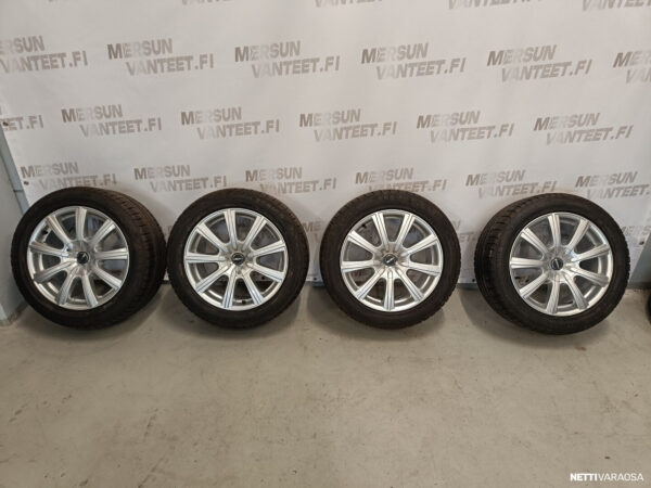 Mercedes-Benz rengassarja - Mercedes Benz CLS W218, kuva 1