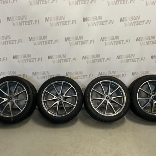 Mercedes-Benz rengassarja - Mercedes-Benz E63 AMG, kuva 1