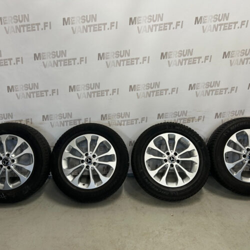 Mercedes-Benz rengassarja - Mercedes-Benz X156 W156 GLA, kuva 1