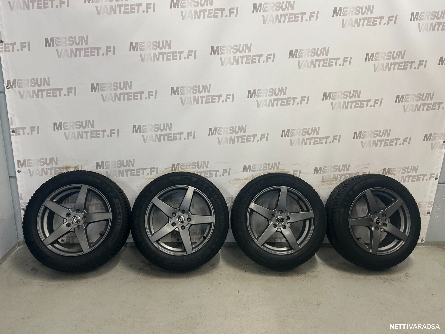 Mercedes-Benz rengassarja - Mercedes-Benz W204 C-sarja, kuva 1