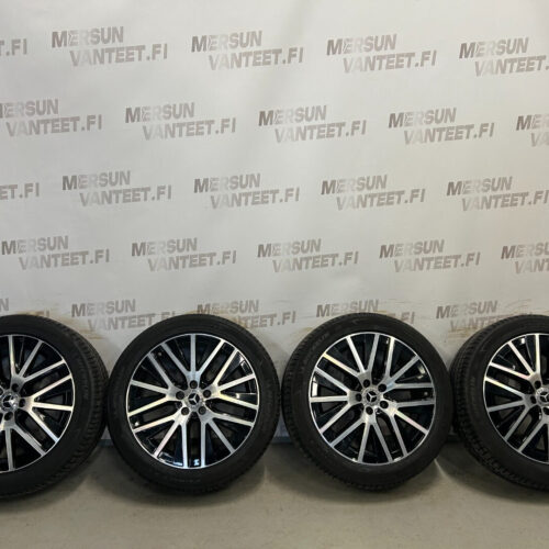 Mercedes-Benz rengassarja - Mercedes-Benz W213 All-terrain, kuva 1