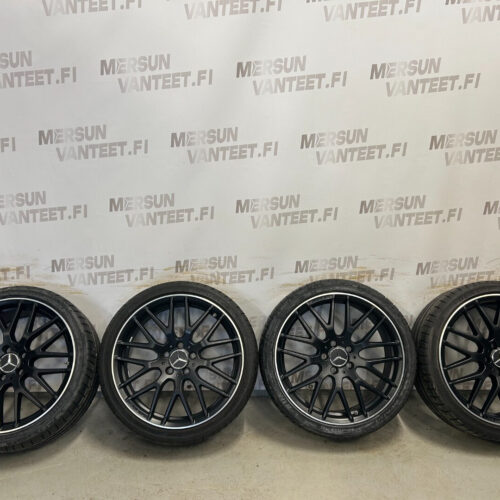 Mercedes-Benz rengassarja - Mercedes-Benz W176 W246 C117, kuva 1