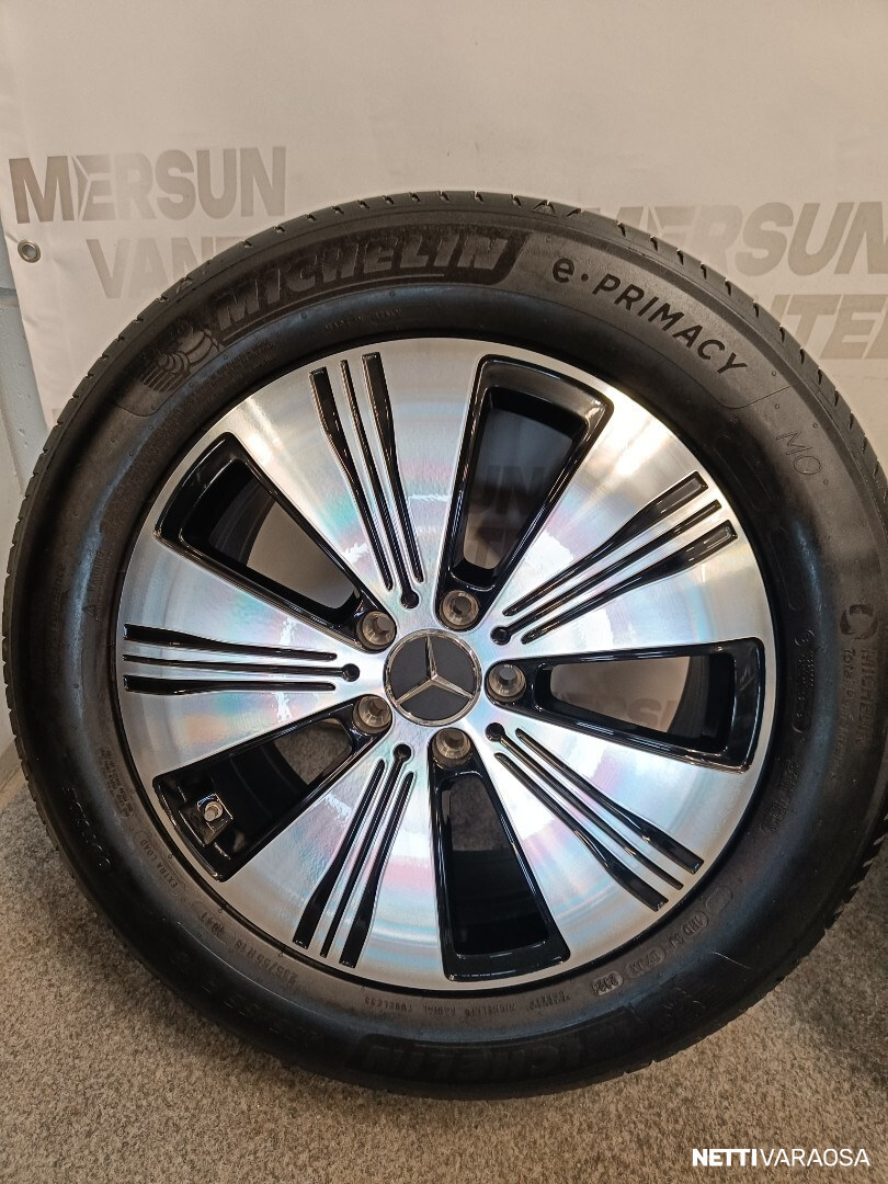 Mercedes-Benz rengassarja - EQA EQB Mercedes Benz, kuva 2