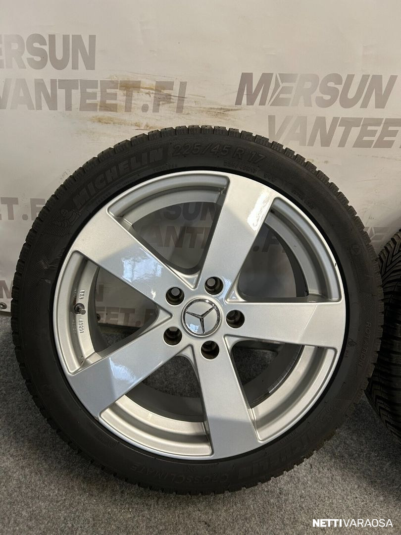 Mercedes-Benz rengassarja - Mercedes-Benz W204 C-sarja, kuva 5