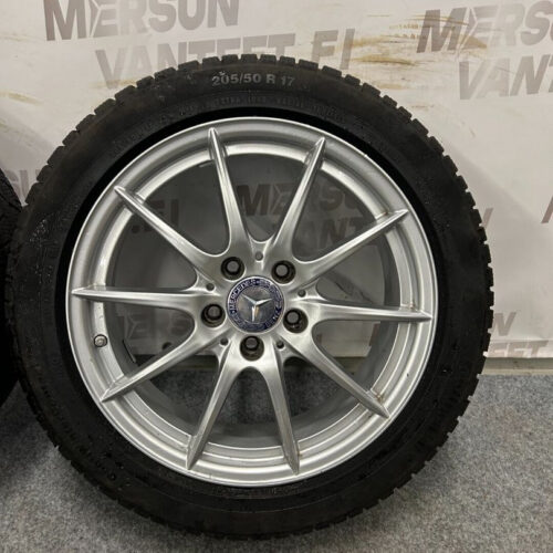 Mercedes-Benz rengassarja - Mercedes-Benz W246 W176 C117, kuva 1