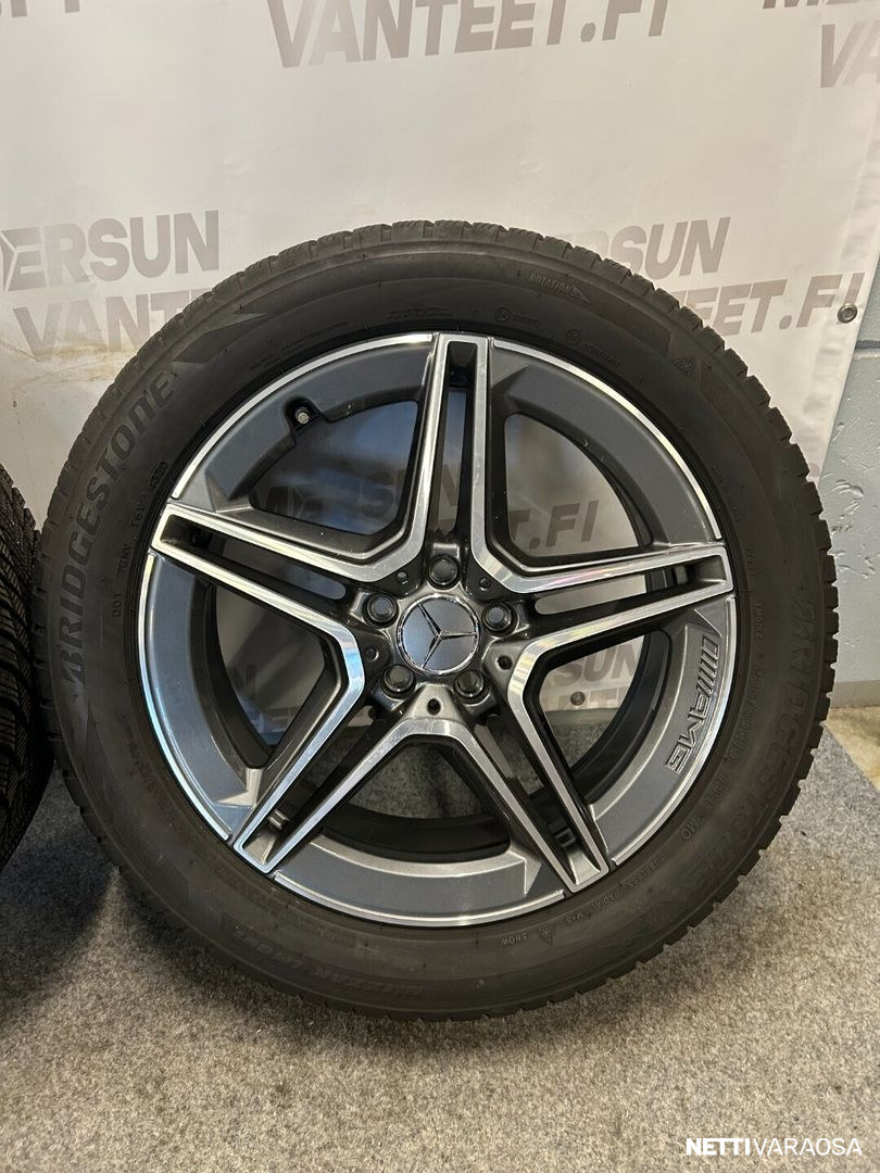 Mercedes-Benz rengassarja - Mercedes-Benz X247 EQA GLA, kuva 2