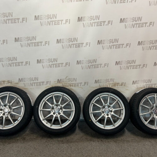Mercedes-Benz rengassarja - Mercedes-Benz W176 A-sarja, kuva 1