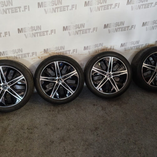 Mercedes-Benz rengassarja - CLA 250+ EQ 18", kuva 1