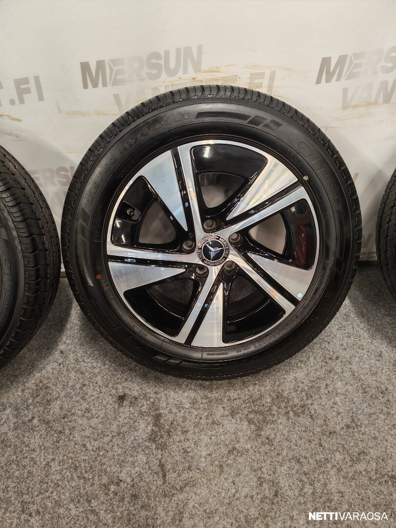 Mercedes-Benz rengassarja - EQV Uudet kitkat 17", kuva 3