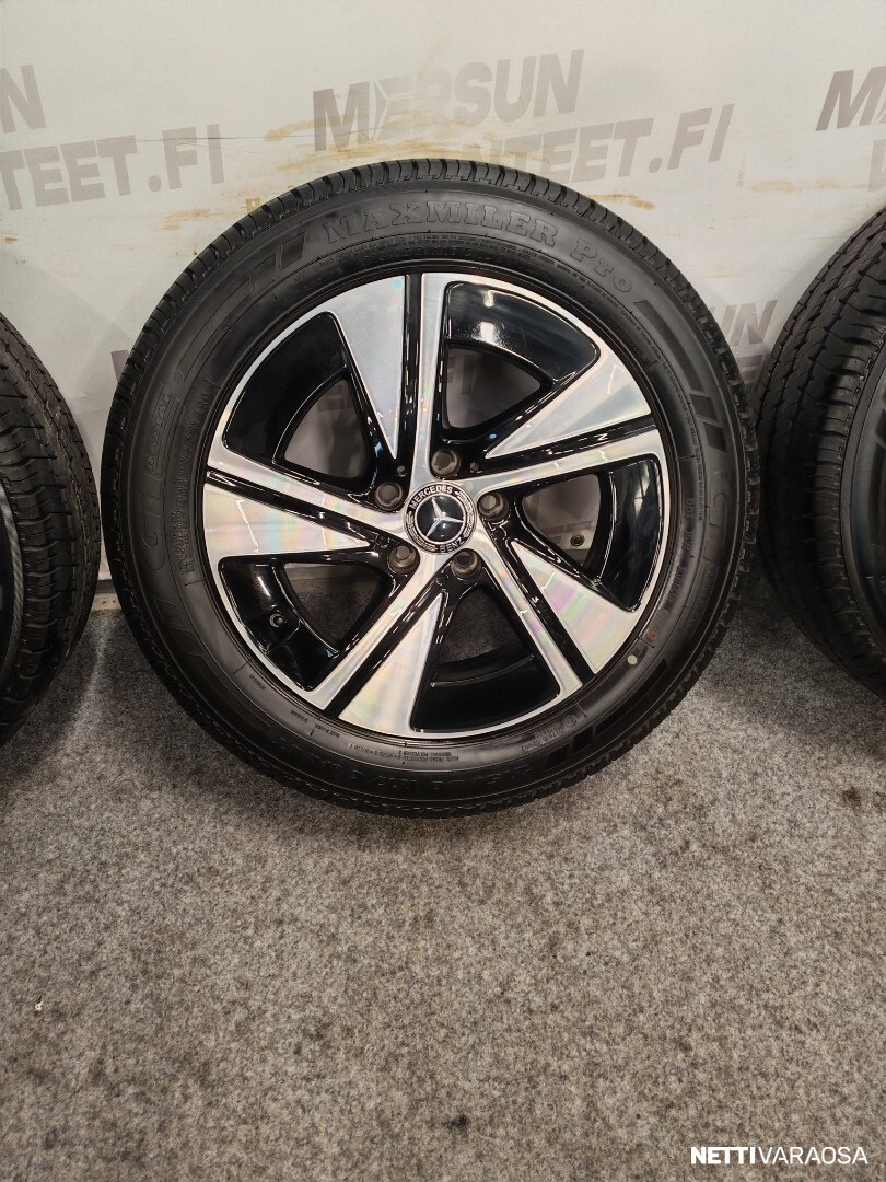 Mercedes-Benz rengassarja - EQV Uudet kitkat 17", kuva 4
