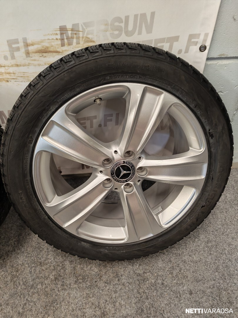 Mercedes-Benz rengassarja - W 213 E sarja 18", kuva 2