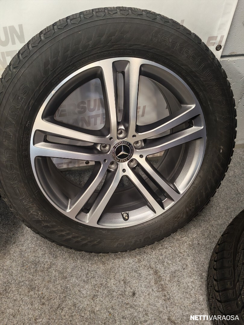 Mercedes-Benz rengassarja - W 167 Nokian nastat 20", kuva 2