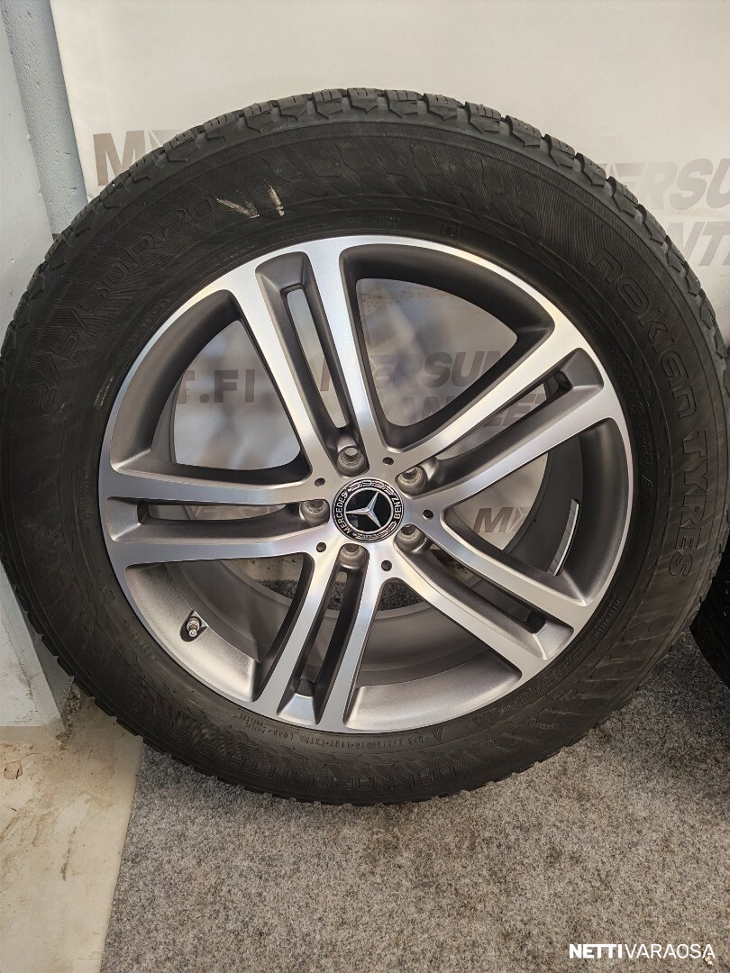 Mercedes-Benz rengassarja - W 167 Nokian nastat 20", kuva 5