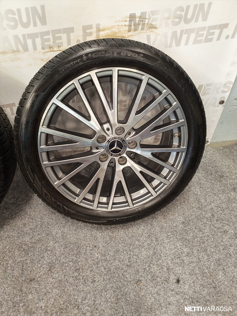 Mercedes-Benz rengassarja - Mercedes Benz Uudet nastat, kuva 2
