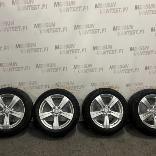 Mercedes-Benz rengassarja - Mercedes-Benz W174 CLA, kuva 1